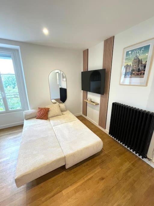 Appartement Calme Et Cosy Proche Centre Vue Chateau Vitré Exteriör bild